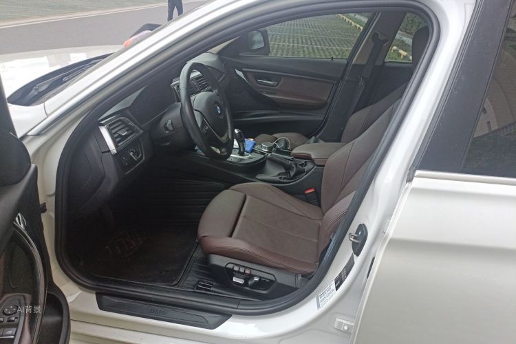 BMW 3 Series 2018 #17 BMW 3 Series 2018 car image #17