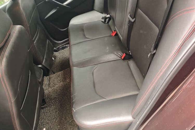 GEELY Emgrand 2015 car image #17