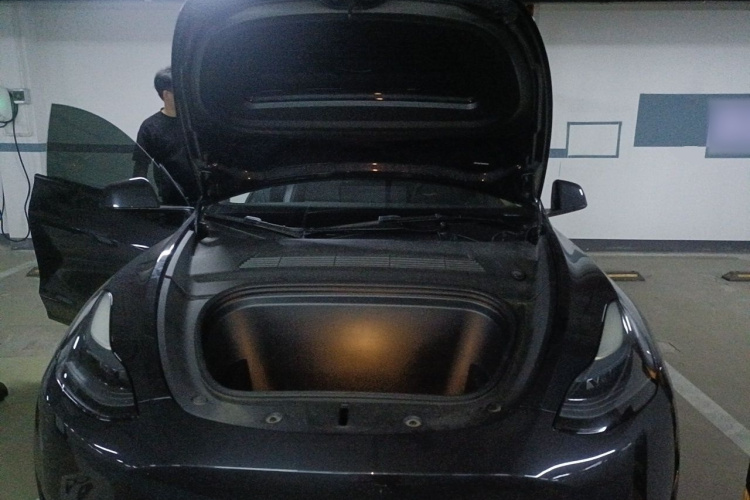 Tesla Model Y 2024 #18 Tesla Model Y 2024 car image #18