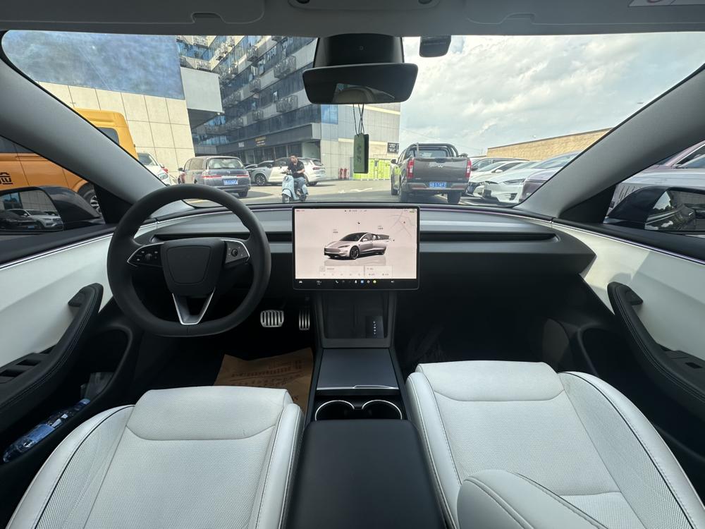 Tesla Model 3 2024 #10 Tesla Model 3 2024 car image #10