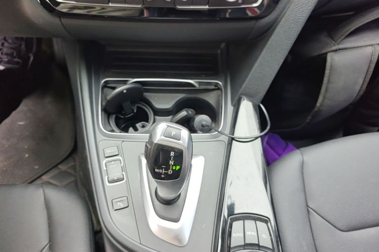 BMW 3 Series 2017 #18 BMW 3 Series 2017 car image #18