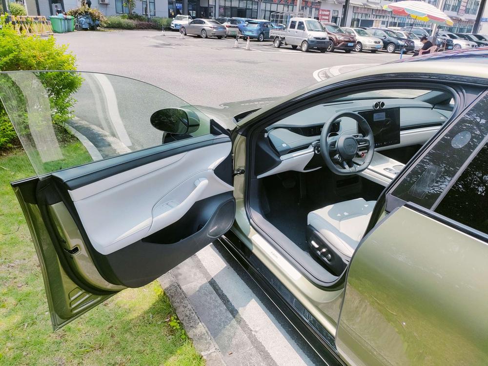 2025 #16 2025 immagine di auto #16