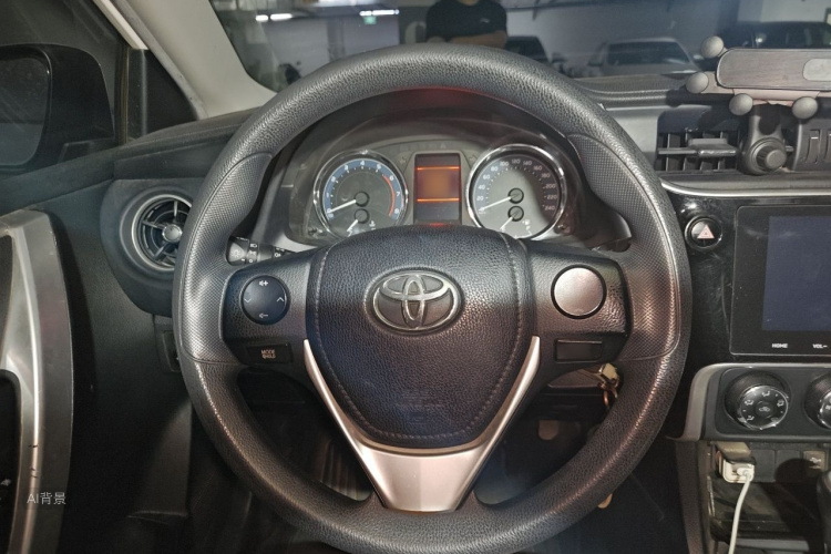 Toyota Corolla 2018 #12 Toyota Corolla 2018 car image #12