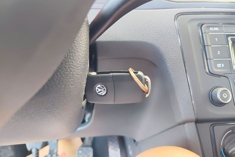 Volkswagen Santana 2020 car image #14