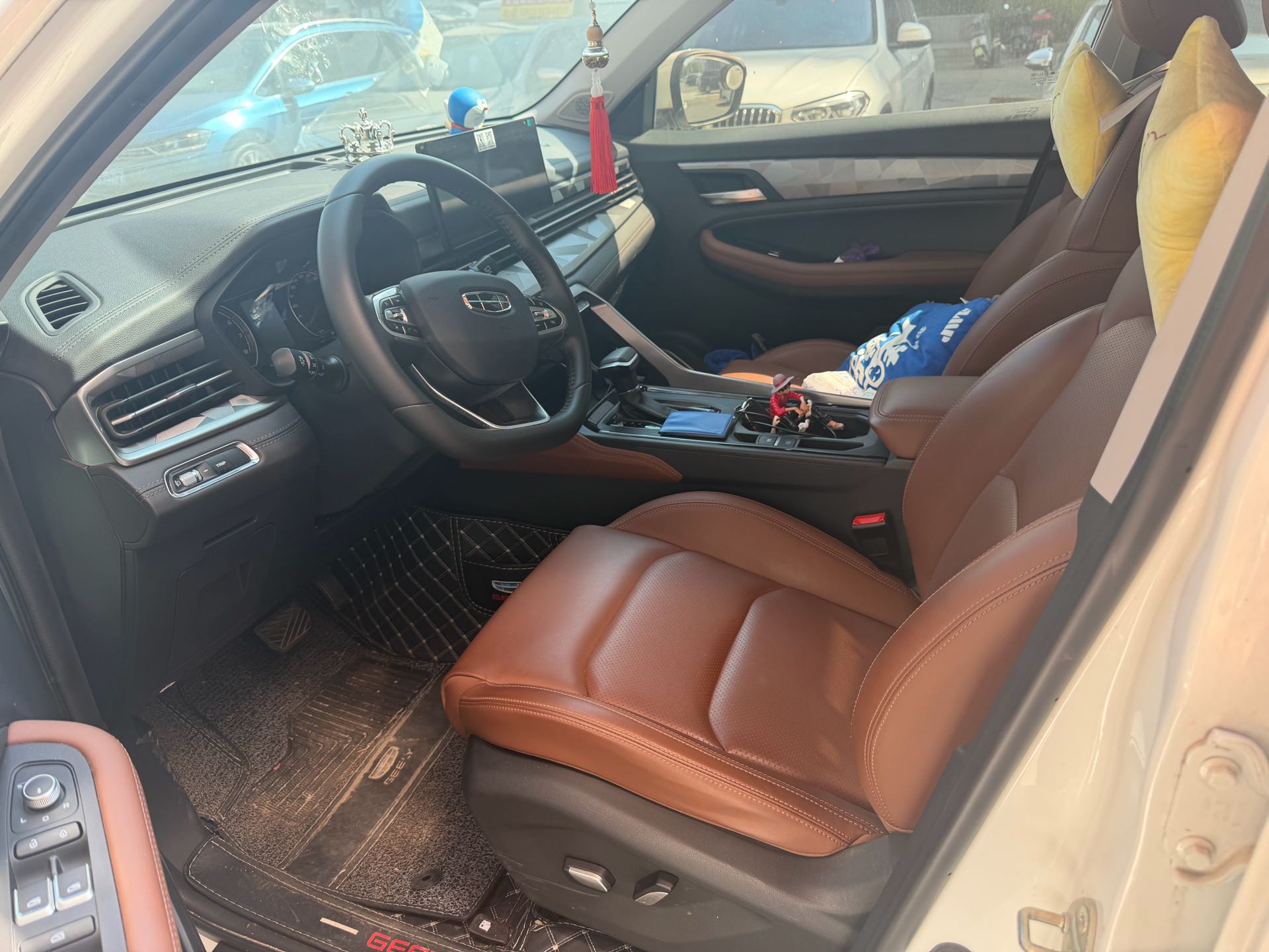 GEELY Vision X6 2021 car image #3