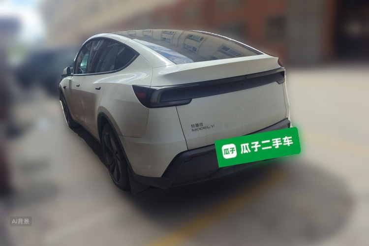 Tesla Model Y 2025 #5 Tesla Model Y 2025 car image #5