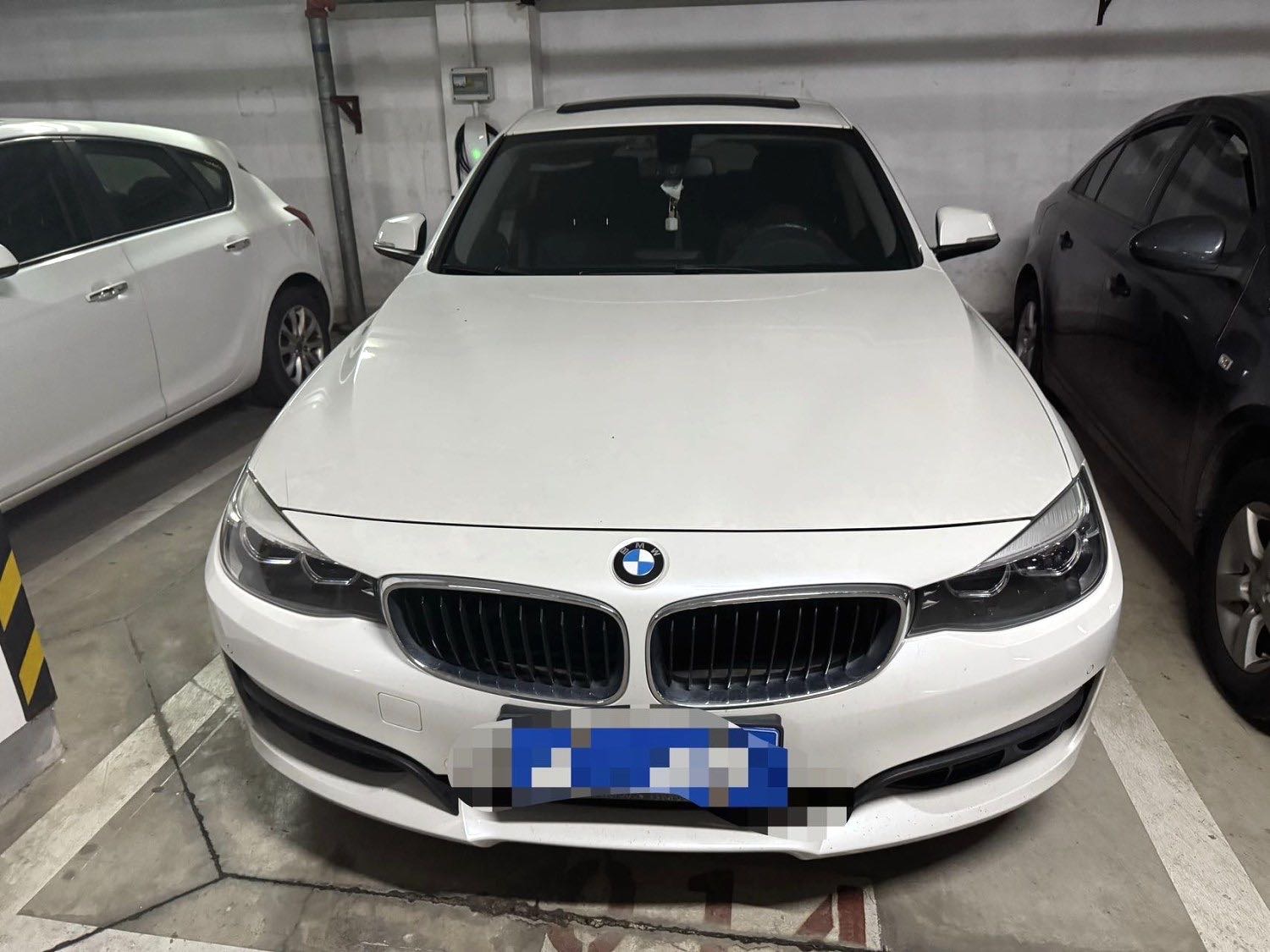 BMW 3 Series GT 2017 BMW 3 Series GT 2017 car image