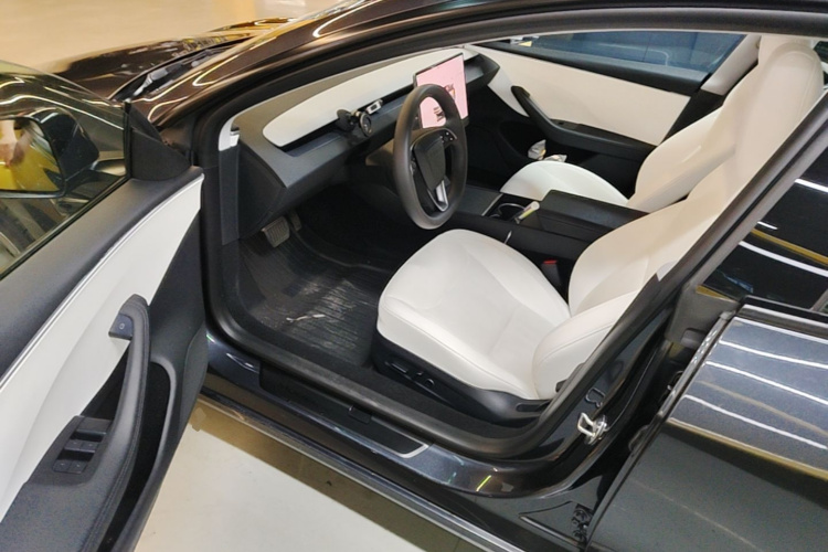 Tesla Model 3 2023 #12 Tesla Model 3 2023 صورة سيارة #12