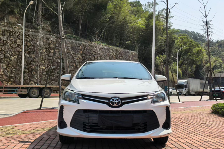 Toyota Vios 2021 image de voiture #3