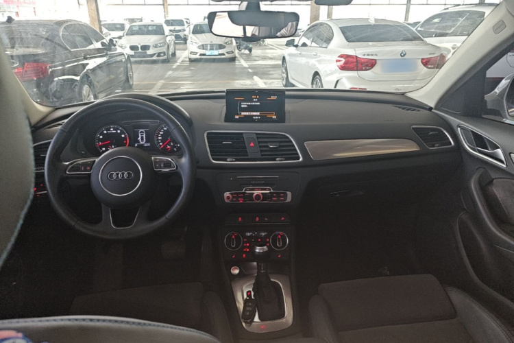 Audi Q3 2018 #10 Audi Q3 2018 car image #10