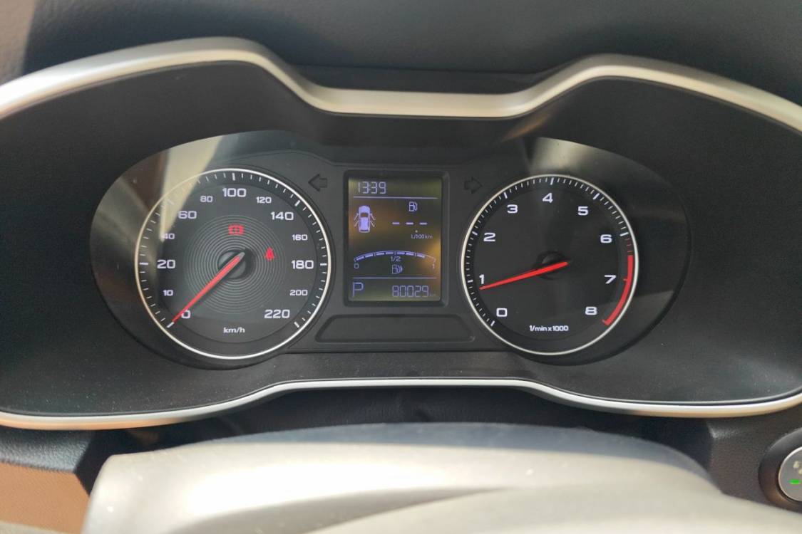 MG ZS 2018 car image #24