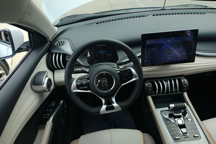 BYD Yuan Plus 2023 изображение автомобиля #11