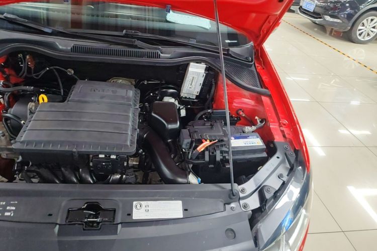 Volkswagen Polo 2015 #24 Volkswagen Polo 2015 car image #24