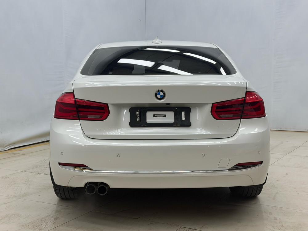 BMW 3 Series 2017 car image #5