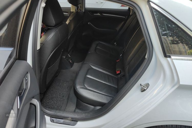 Audi A3 2015 car image #19