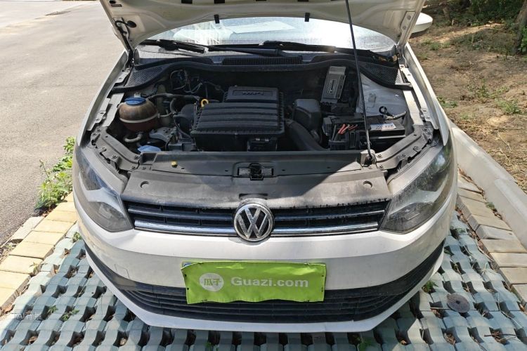 Volkswagen Polo 2015 #22 Volkswagen Polo 2015 car image #22