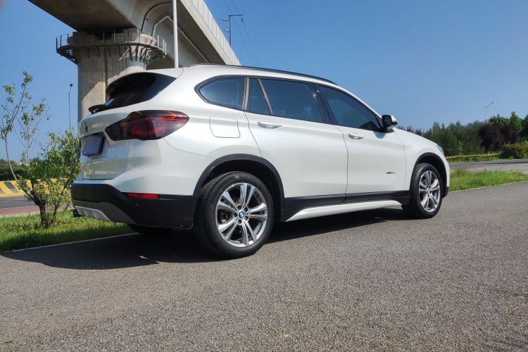 BMW X1 2018 #8 BMW X1 2018 car image #8