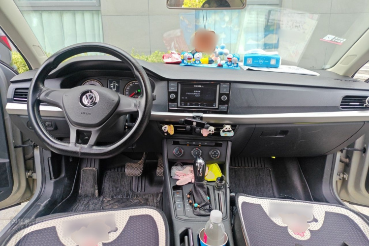 Volkswagen Lavida 2019 #11 Volkswagen Lavida 2019 car image #11