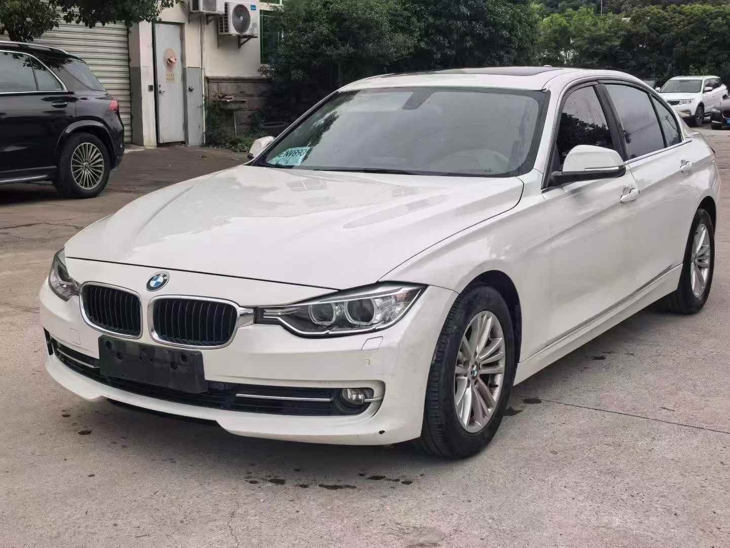 2014 2014 car image