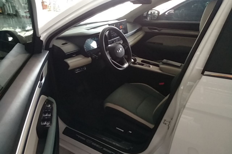 GEELY Emgrand L HiP 2022 #16 GEELY Emgrand L HiP 2022 car image #16
