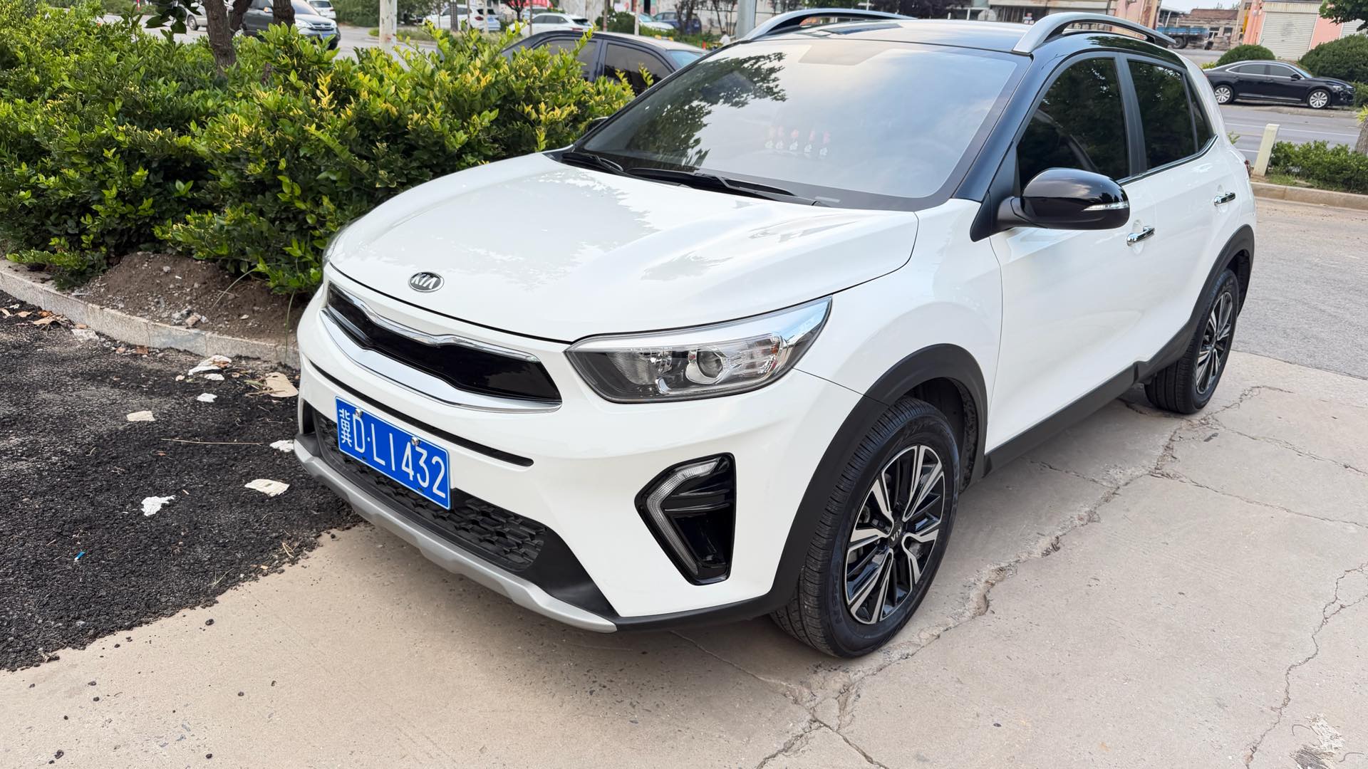 Kia KX1 2019 car image 