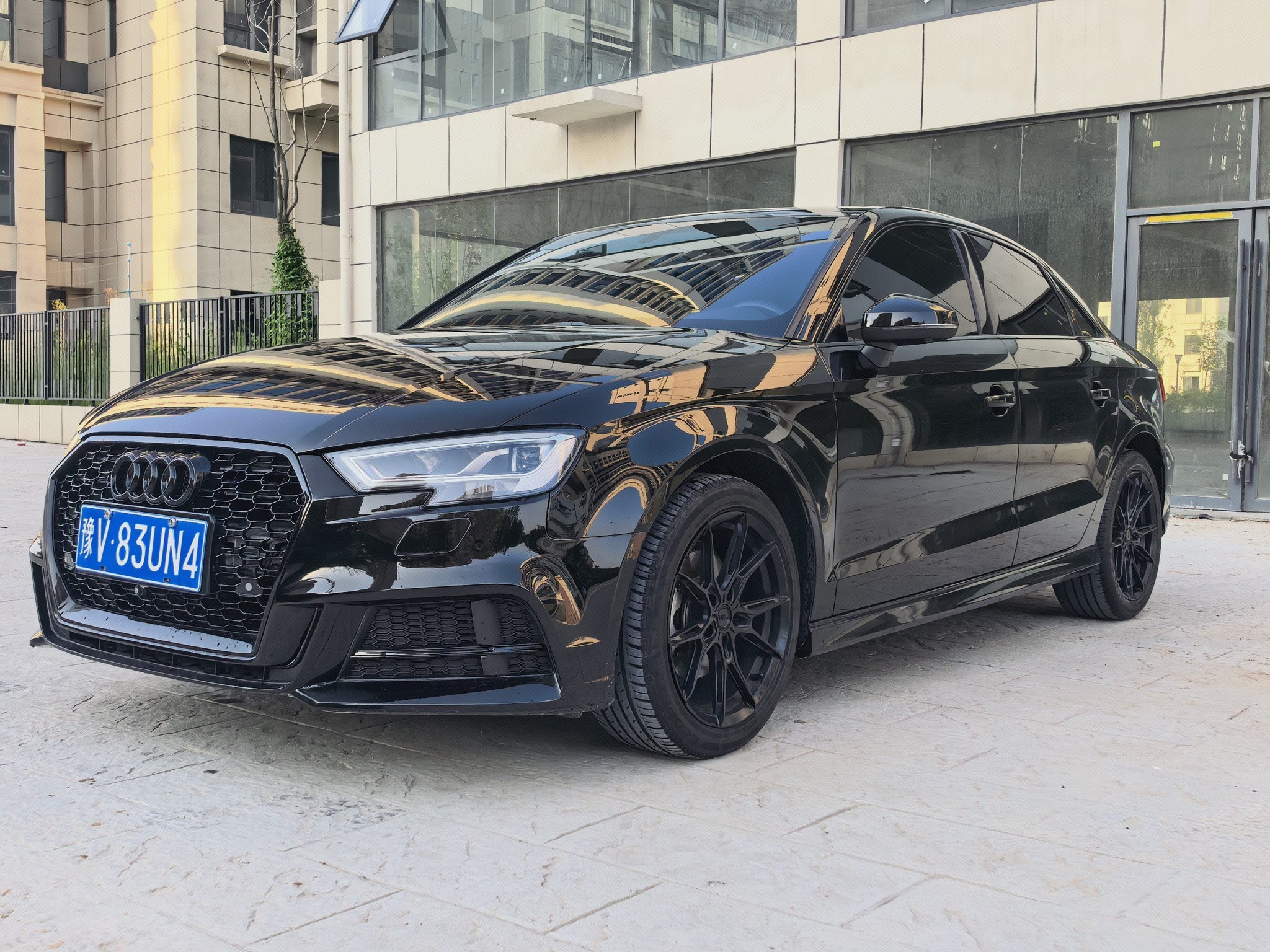 2021 immagine di auto 