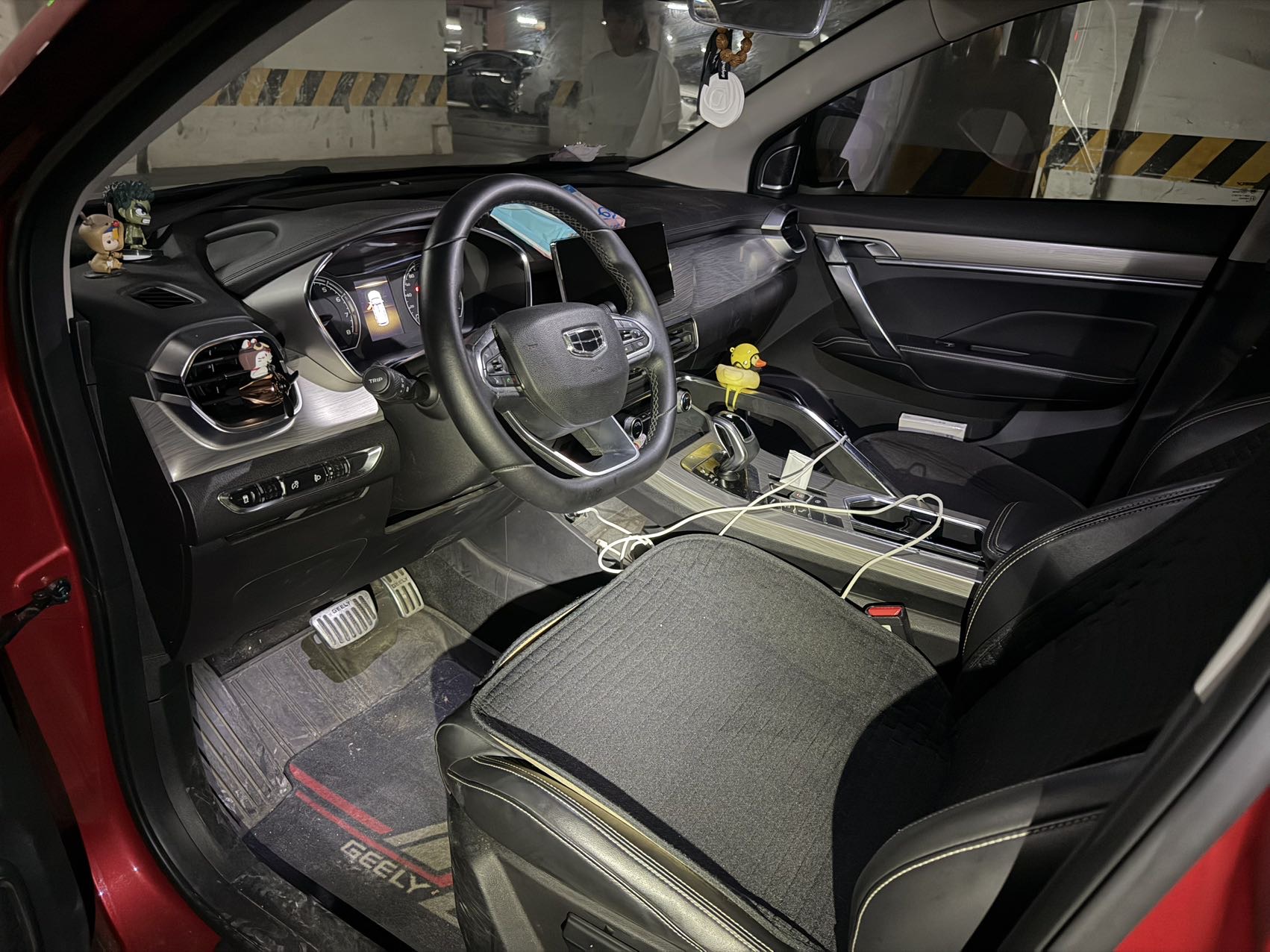 GEELY Coolray 2019 image de voiture #2