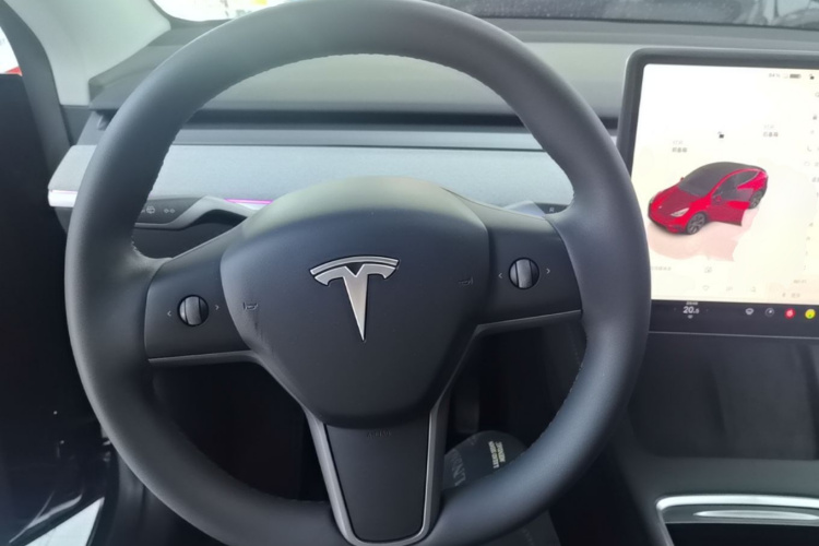 Tesla Model Y 2024 #11 Tesla Model Y 2024 car image #11