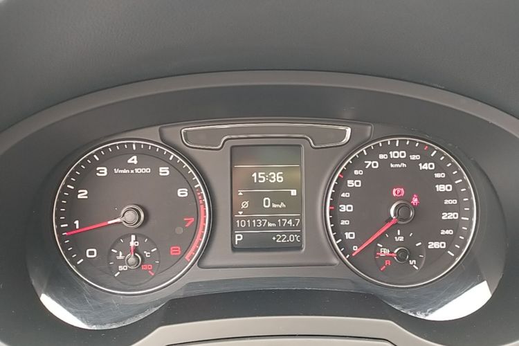Audi Q3 2016 #12 Audi Q3 2016 car image #12