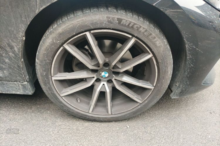 BMW 3 Series 2023 #9 BMW 3 Series 2023 car image #9