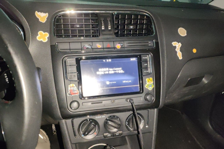 Volkswagen Polo 2017 #17 Volkswagen Polo 2017 car image #17