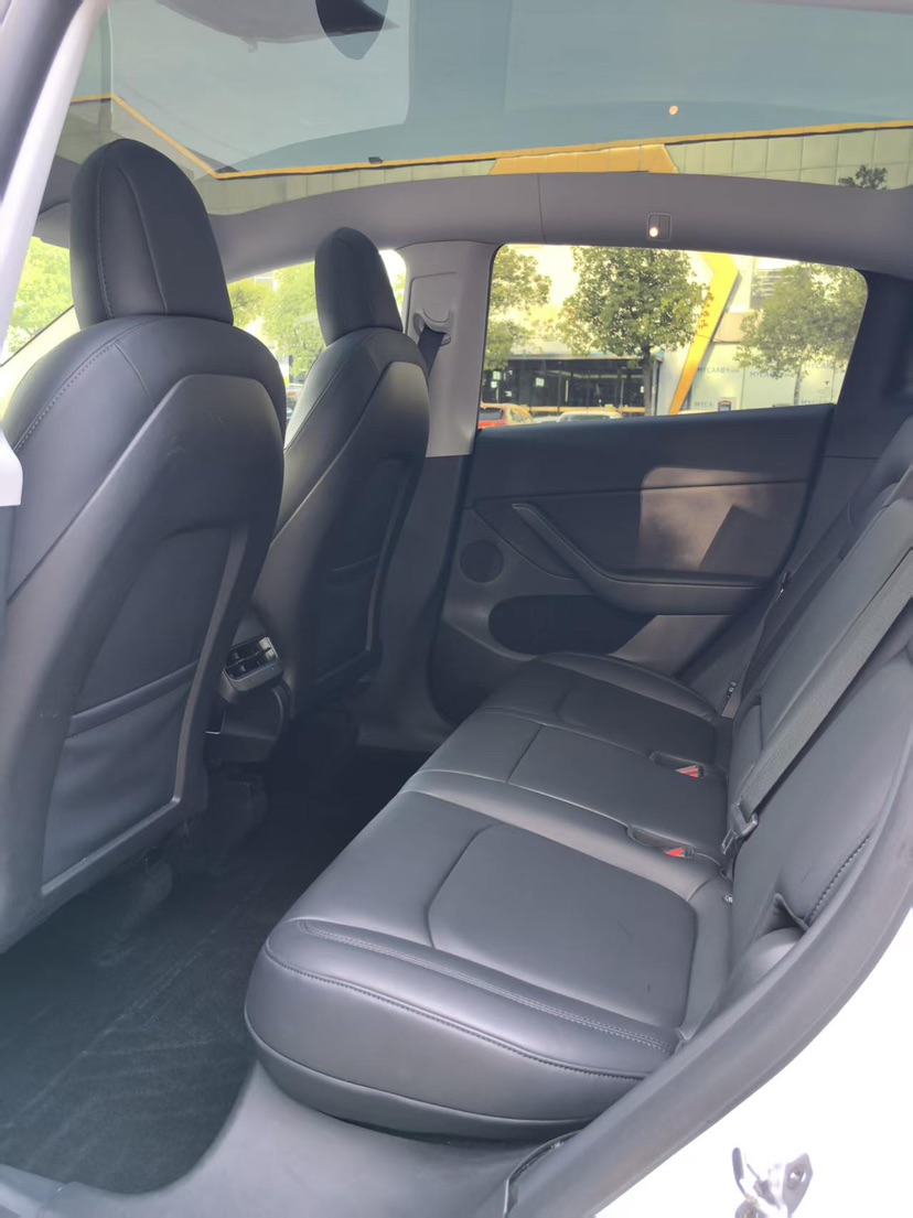 Tesla Model Y 2022 car image #5