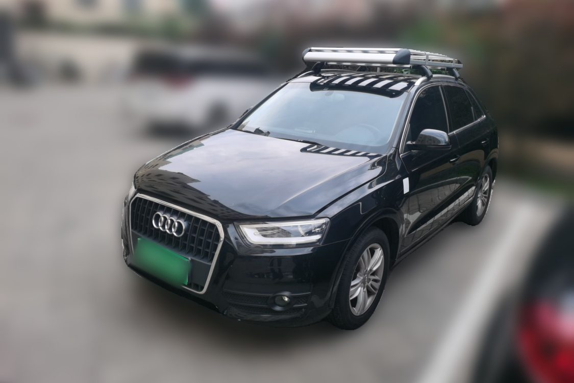 Audi Q3 2013 Audi Q3 2013 immagine di auto