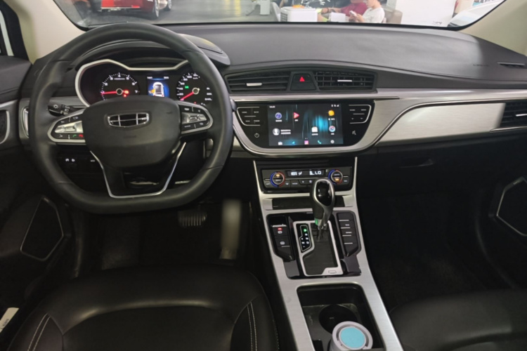 GEELY Emgrand GS 2019 car image #10