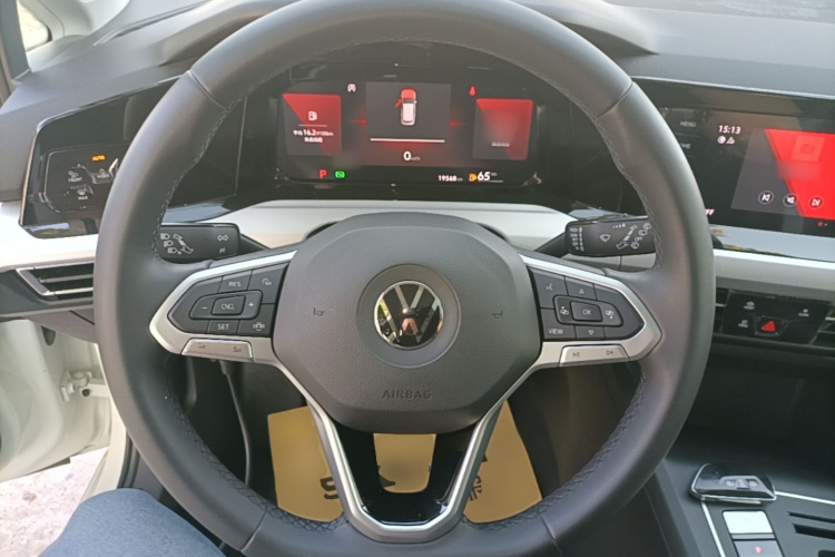 Volkswagen Golf 2023 #11 Volkswagen Golf 2023 car image #11