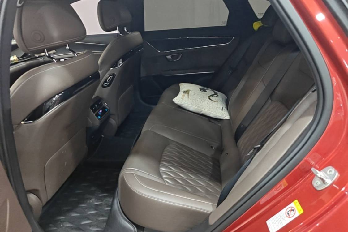 BYD Han 2021 #20 BYD Han 2021 car image #20