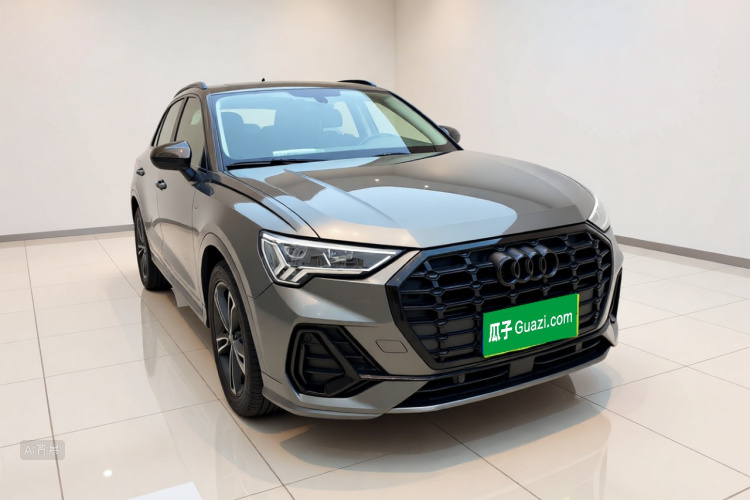 Audi Q3 2020 car image #4