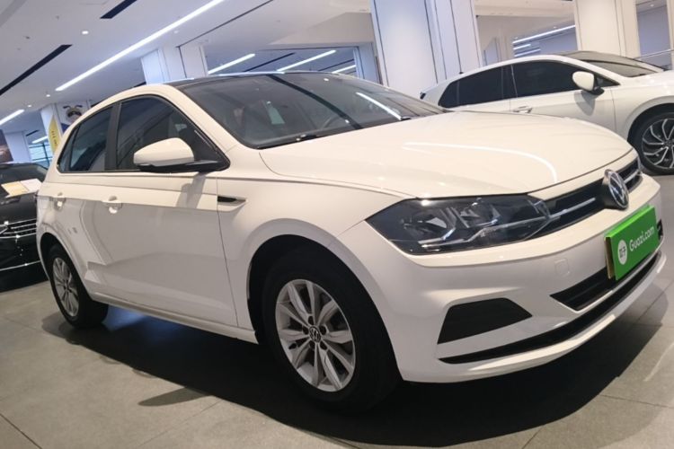 Volkswagen Polo 2022 car image #4