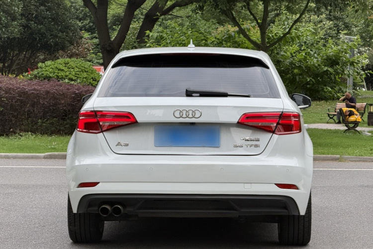 Audi A3 2018 car image #7