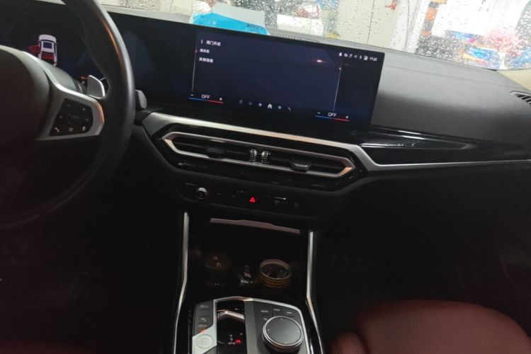 BMW 3 Series 2024 #13 BMW 3 Series 2024 immagine di auto #13