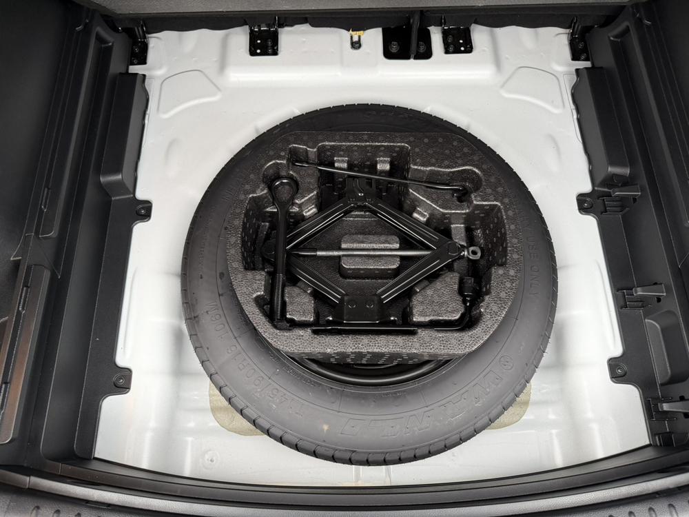 Kia Seltos 2023 car image #9