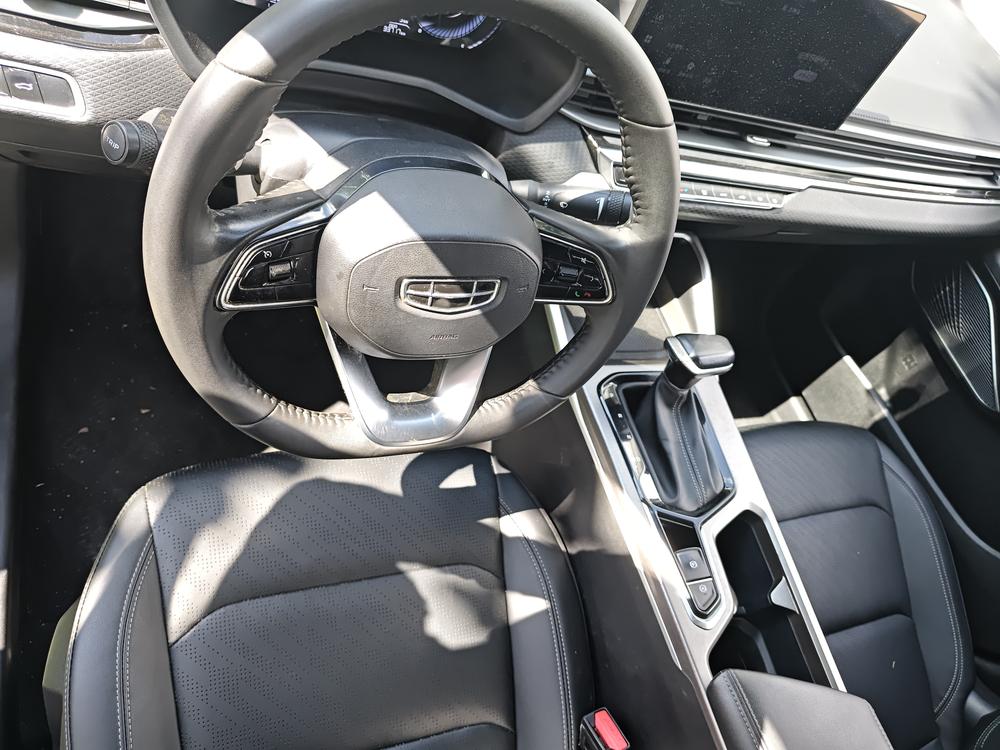 GEELY Emgrand 2021 car image #10