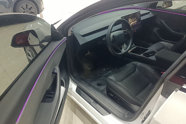 Tesla Model 3 2023 #16 Tesla Model 3 2023 car image #16