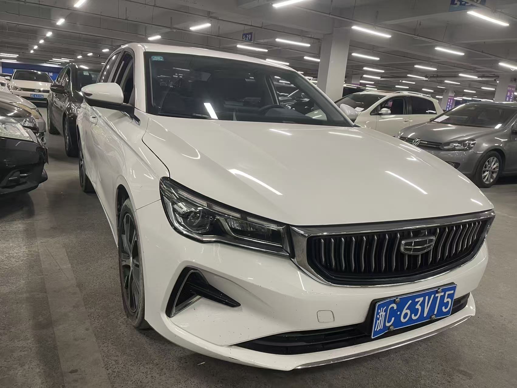 GEELY Emgrand 2023 صورة سيارة #3