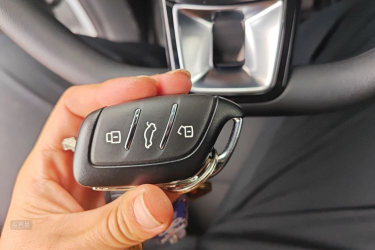 名爵 MG5 2025 汽车图片 #10