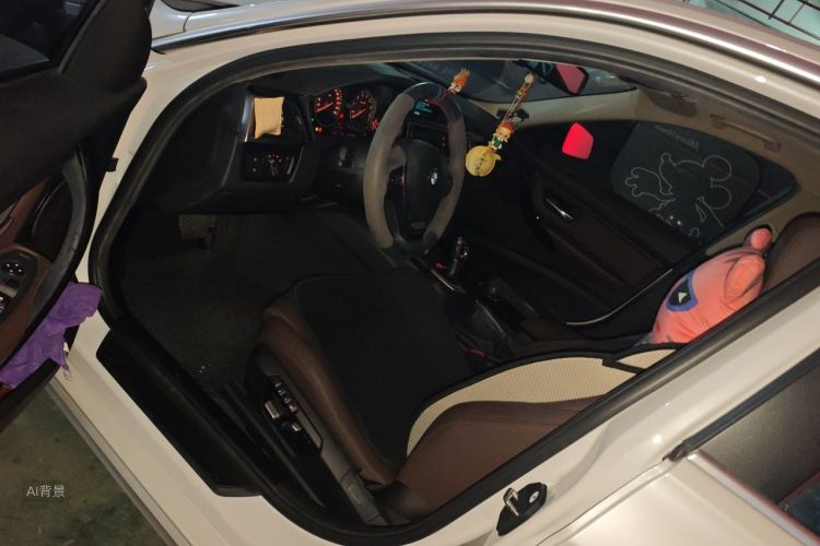 BMW 3 Series 2018 car image #18