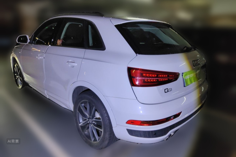 Audi Q3 2019 car image #5