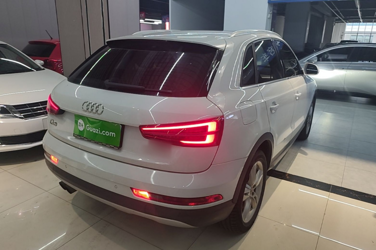 Audi Q3 2019 #7 Audi Q3 2019 car image #7