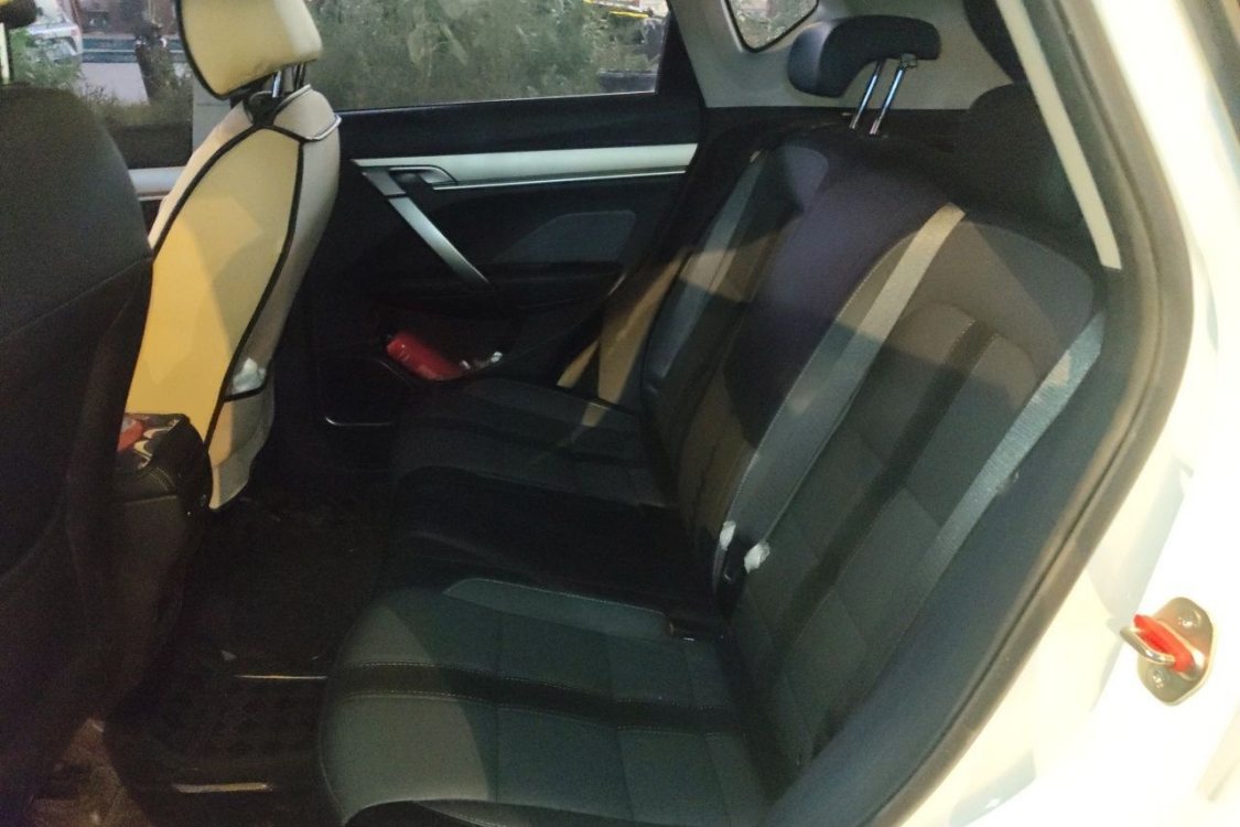 GEELY Coolray 2024 car image #19