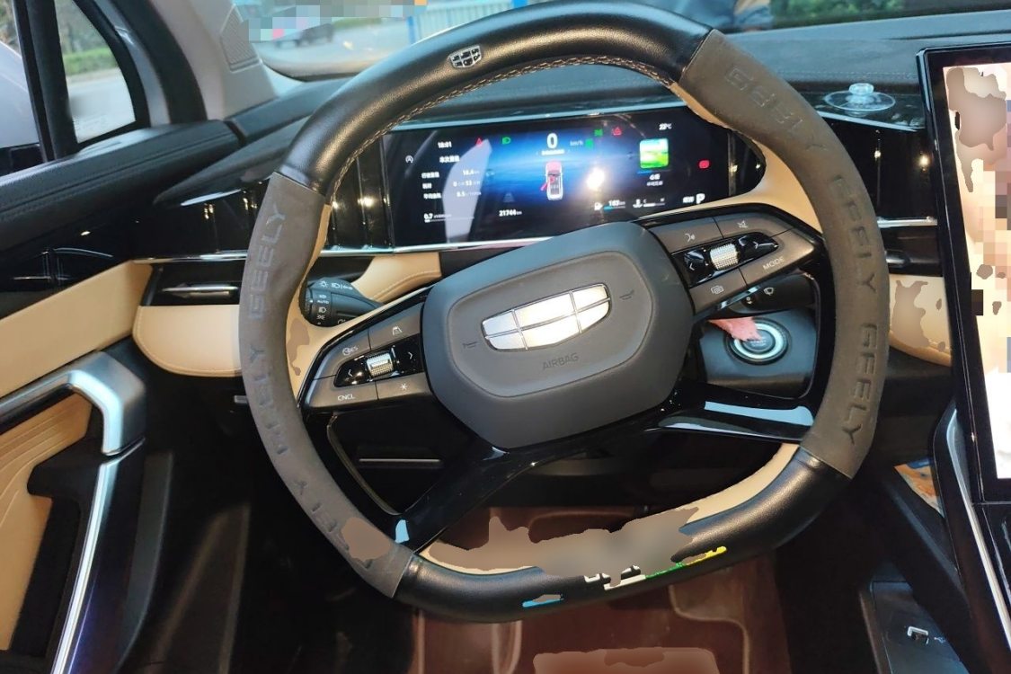 GEELY Boyue L 2024 car image #22